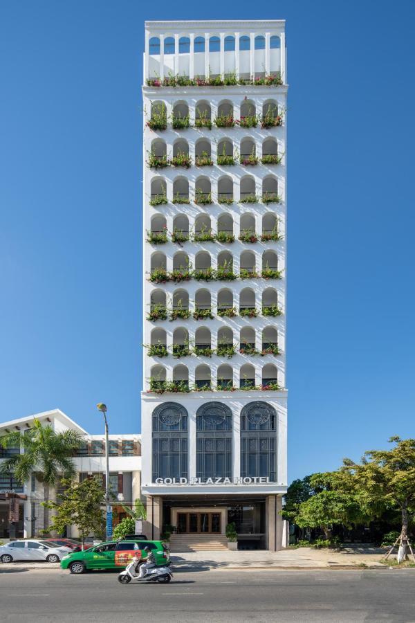 Gold Plaza