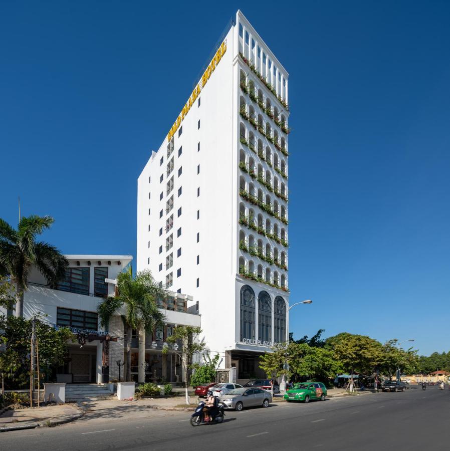 Gold Plaza 4*