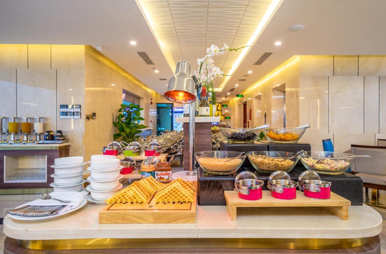 Gold Plaza Hotel